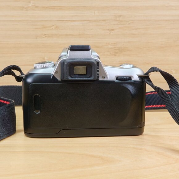 Nikon F55 Film SLR 35mm Film Camera, with AF Nikkor 28-80mm f3.3-5.6G Lens - Picture 7 of 9